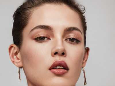 青岛前面牙突出要的费用是多少钱